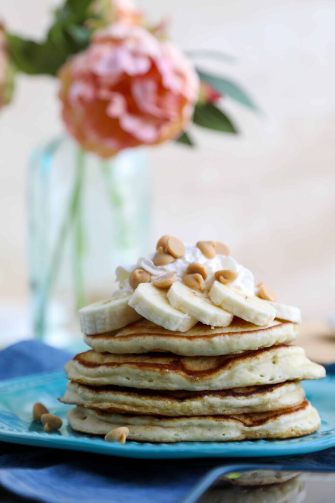 the best peanut butter and banana pancakes