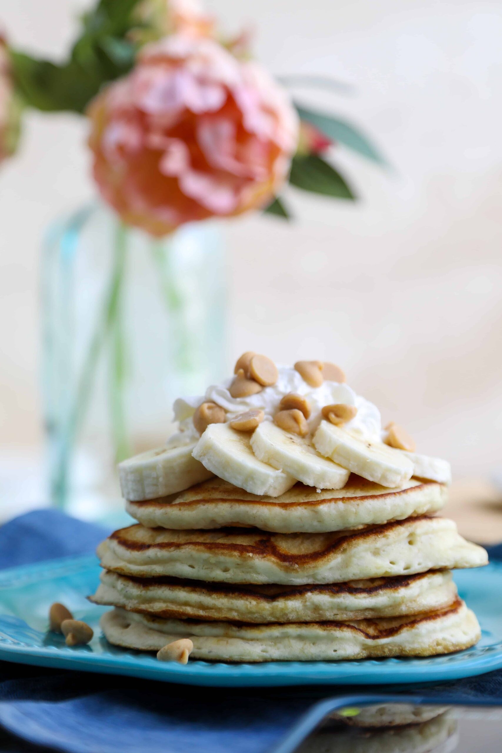 the best peanut butter and banana panacakes